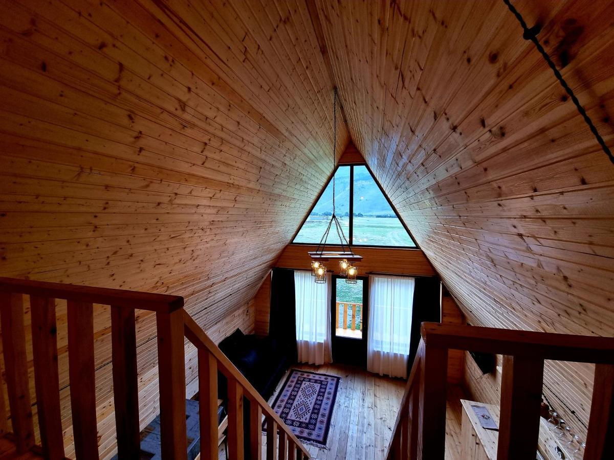 Mountain Hut In Kazbegi Villa Exterior photo