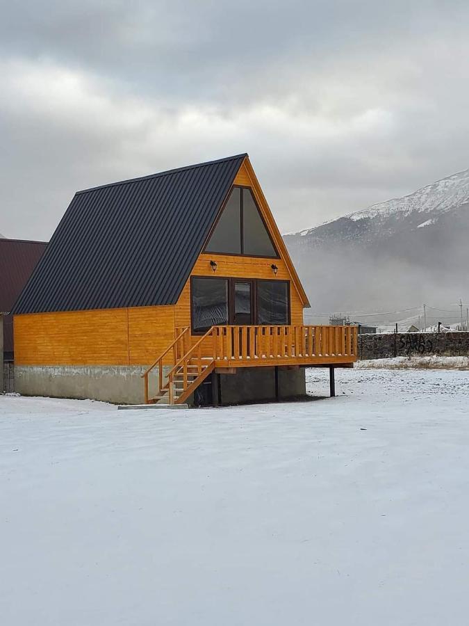 Mountain Hut In Kazbegi Villa Exterior photo