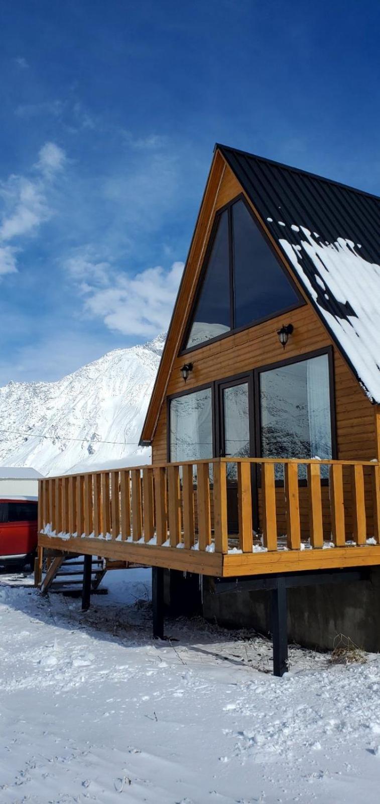 Mountain Hut In Kazbegi Villa Exterior photo