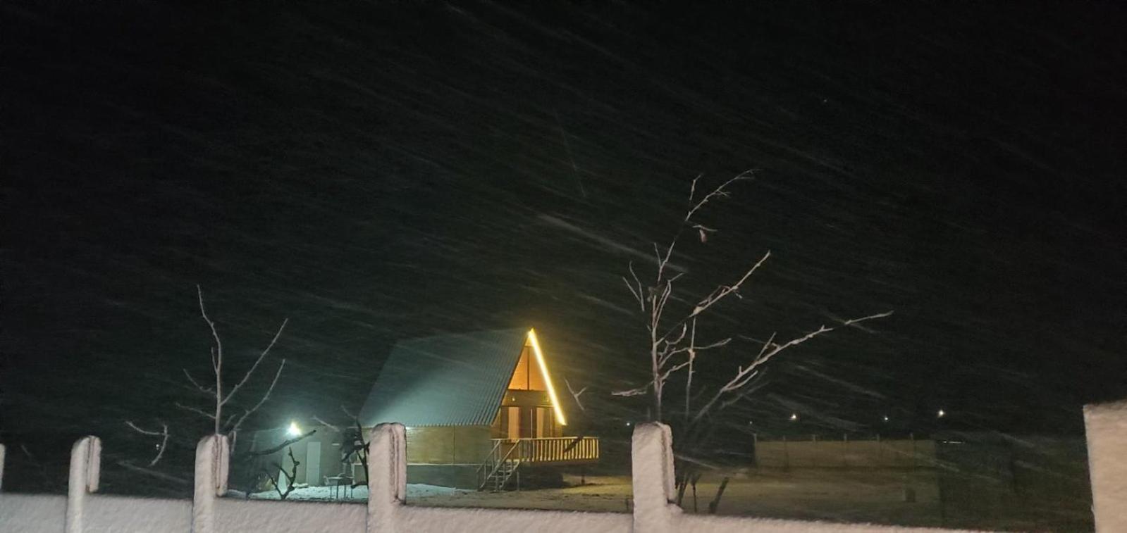 Mountain Hut In Kazbegi Villa Exterior photo