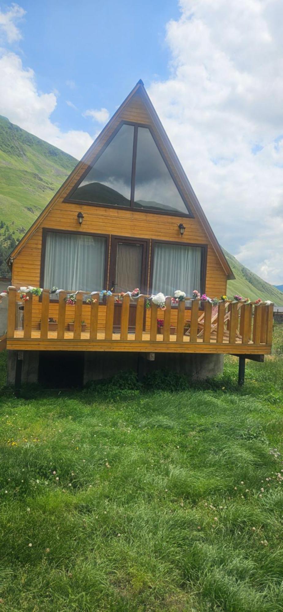 Mountain Hut In Kazbegi Villa Exterior photo