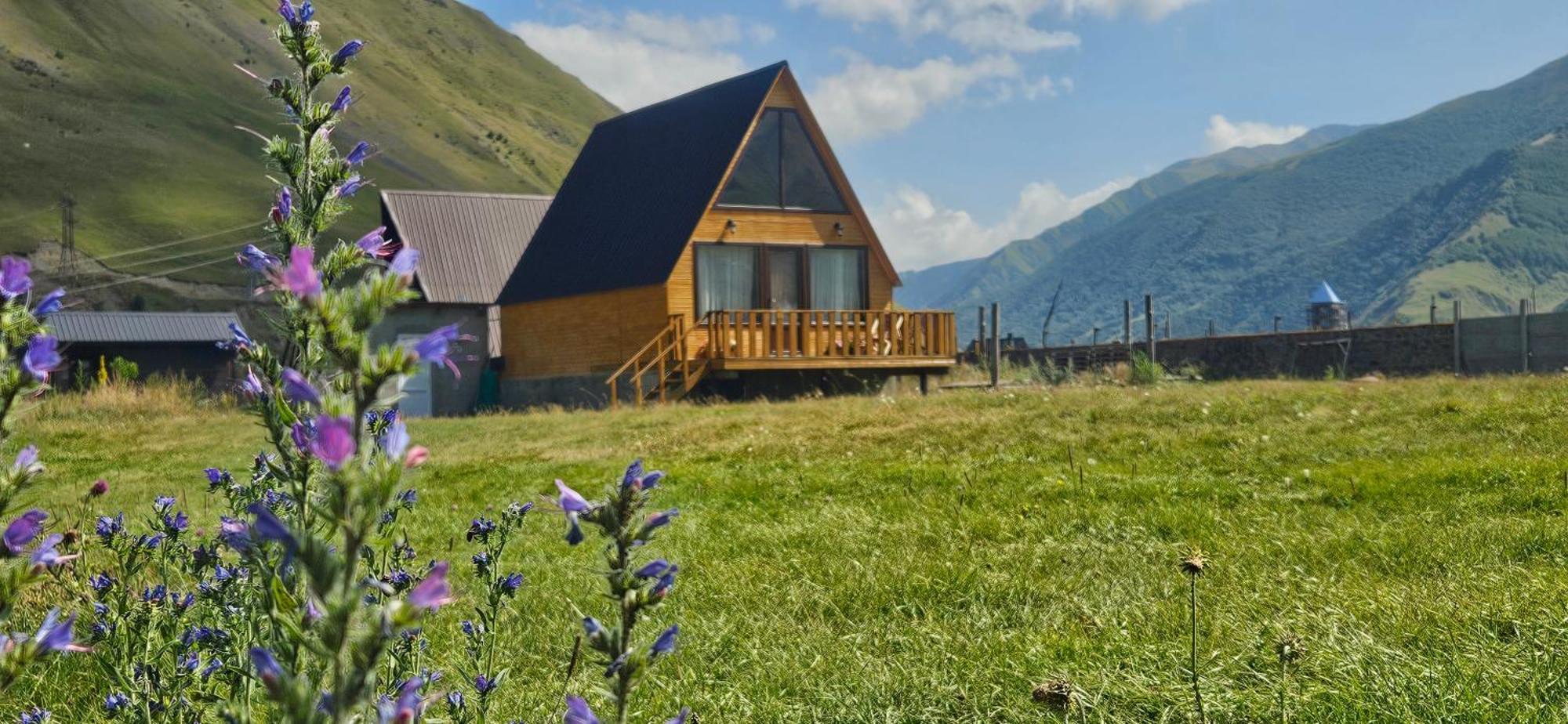 Mountain Hut In Kazbegi Villa Exterior photo